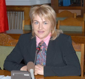 Lucia Varga: Firmele din Bihor, ruinate de Guvernul Boc